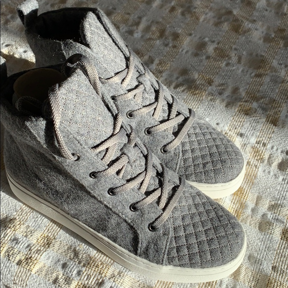 Naturalizer High Top Carrigan Flannel